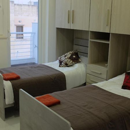 Sunset And Seaview Apartment -Brand New 멜리에하 외부 사진