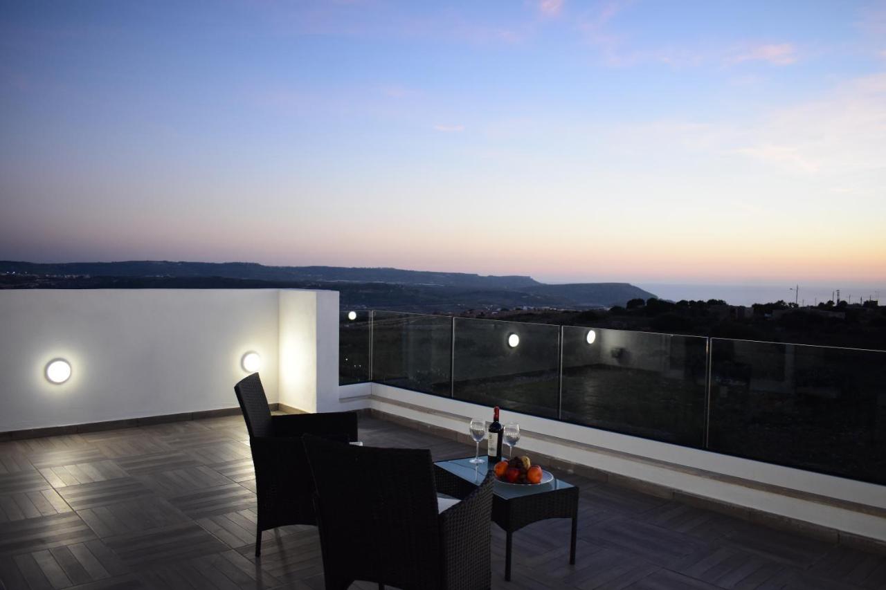 Sunset And Seaview Apartment -Brand New 멜리에하 외부 사진