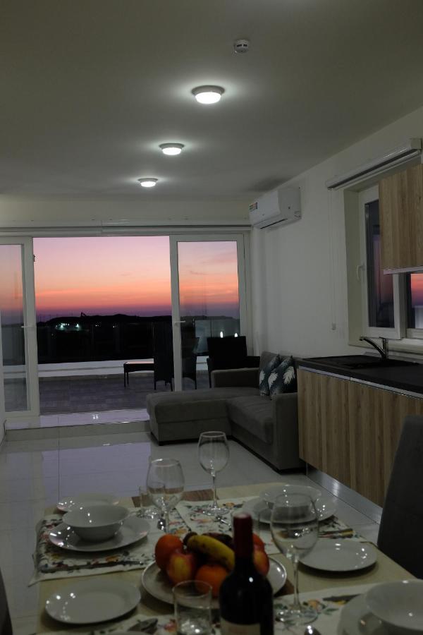 Sunset And Seaview Apartment -Brand New 멜리에하 외부 사진