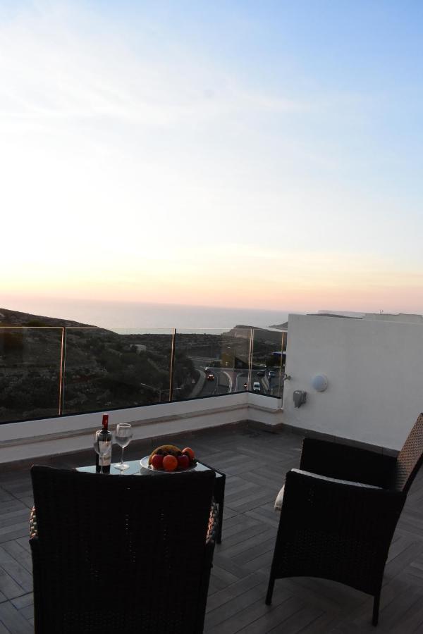 Sunset And Seaview Apartment -Brand New 멜리에하 외부 사진