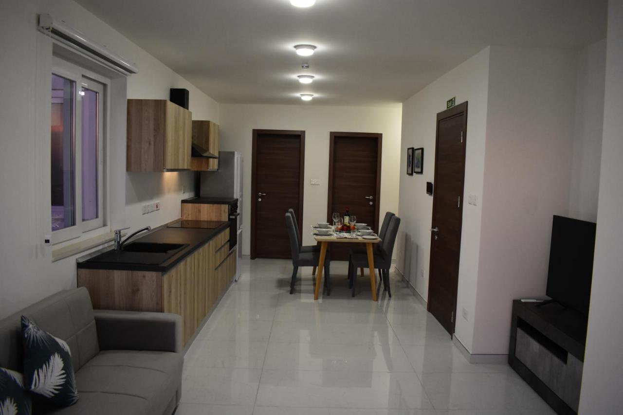 Sunset And Seaview Apartment -Brand New 멜리에하 외부 사진